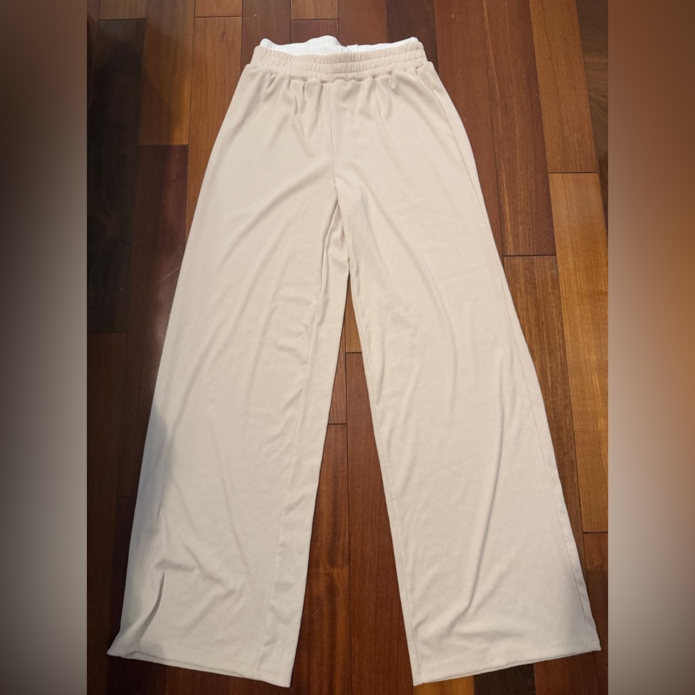 Missguided Light Cream Wide-Leg Trousers